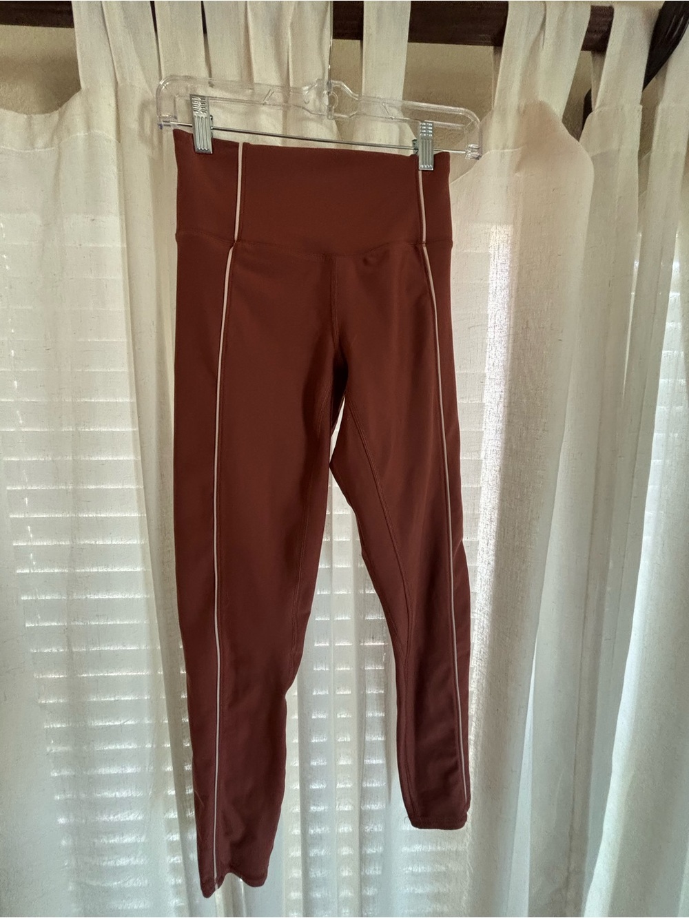 YPB Abercrombie High-Waist Active Leggings in Brown with Contrast Piping